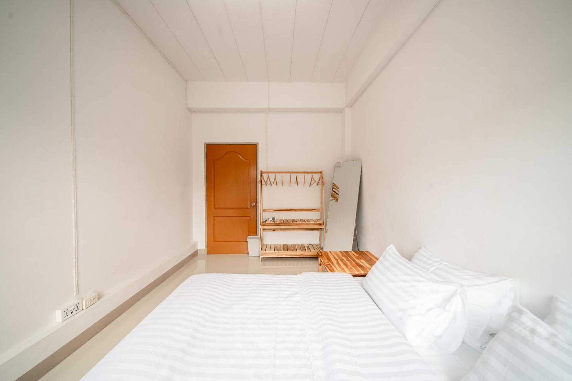 צ'יאנג מאי Socialer Coliving & Coworking Space מראה חיצוני תמונה