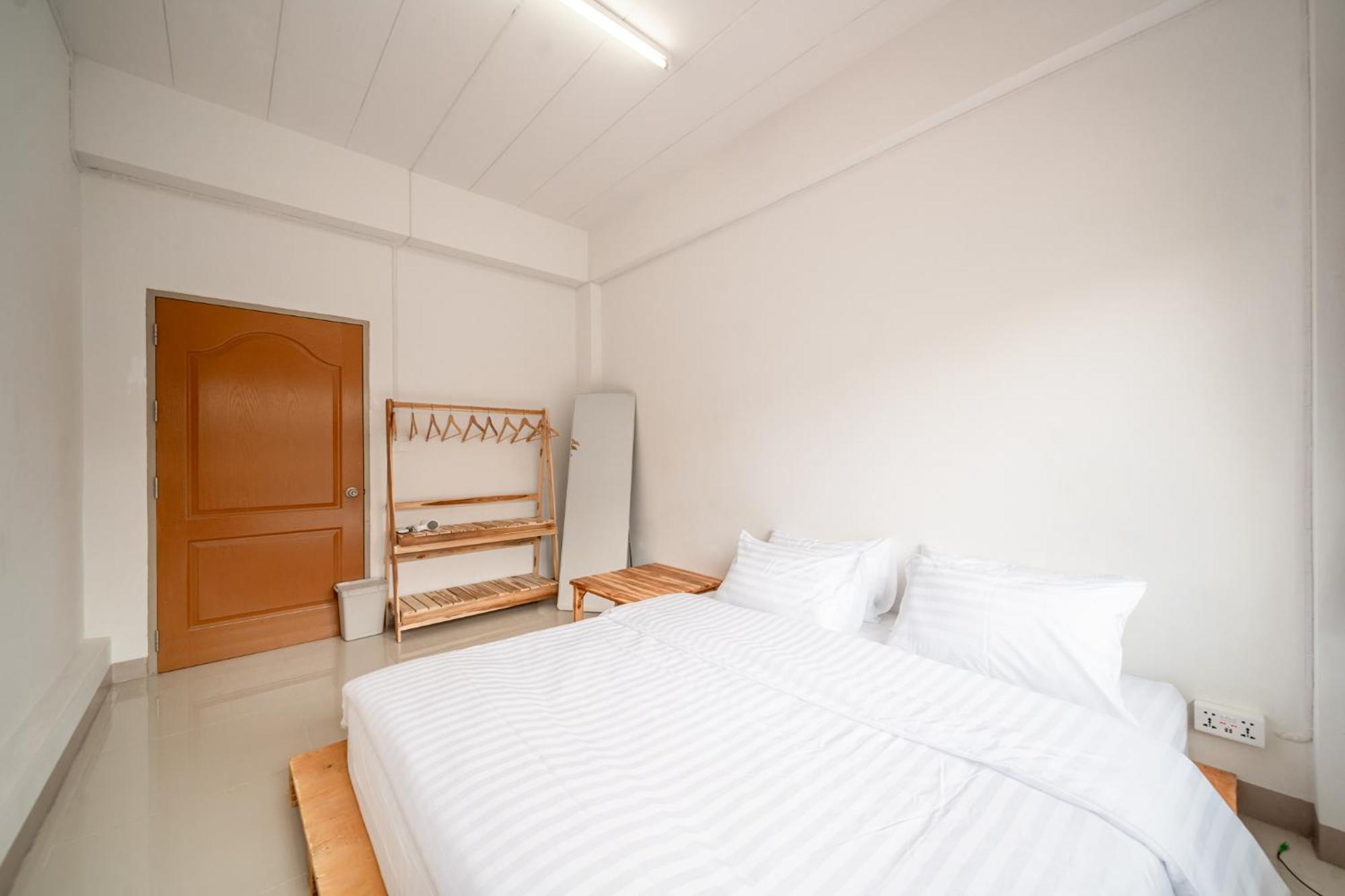 צ'יאנג מאי Socialer Coliving & Coworking Space מראה חיצוני תמונה
